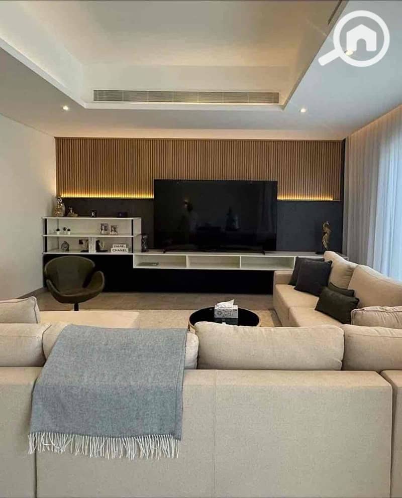 4 b8f073c6-2703-4257-a3b4-0ec19f2e103c. jpg