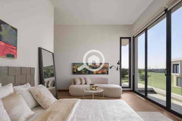 11 8653b2de-6d93-41ef-b223-d972e50a46c4. jpg