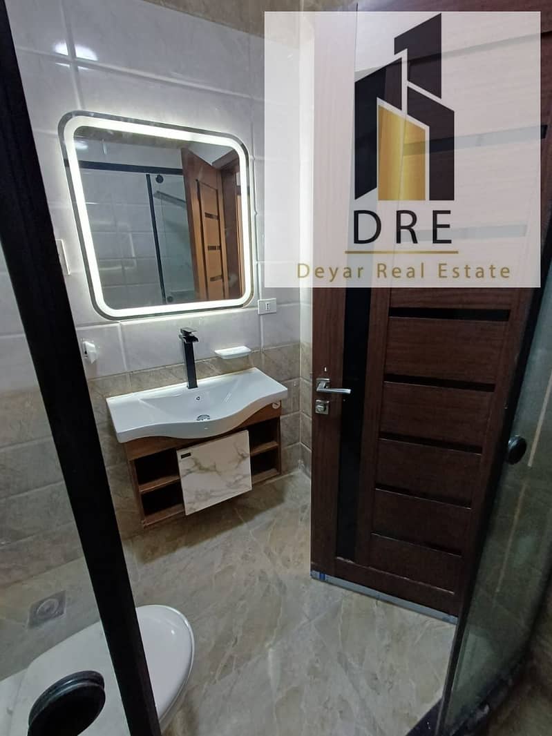 9 6b6bf379-d2e1-4ffc-bf7b-690e9b312622. jpg