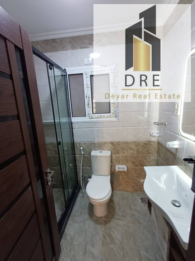 10 25d5503d-0a56-475f-aa8c-5ef44571193b. jpg