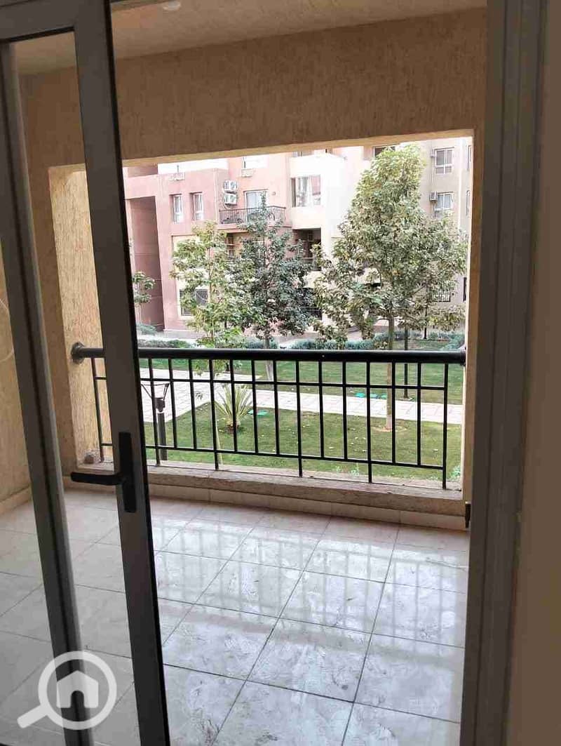 1000700209. jpg 1000700209. jpg