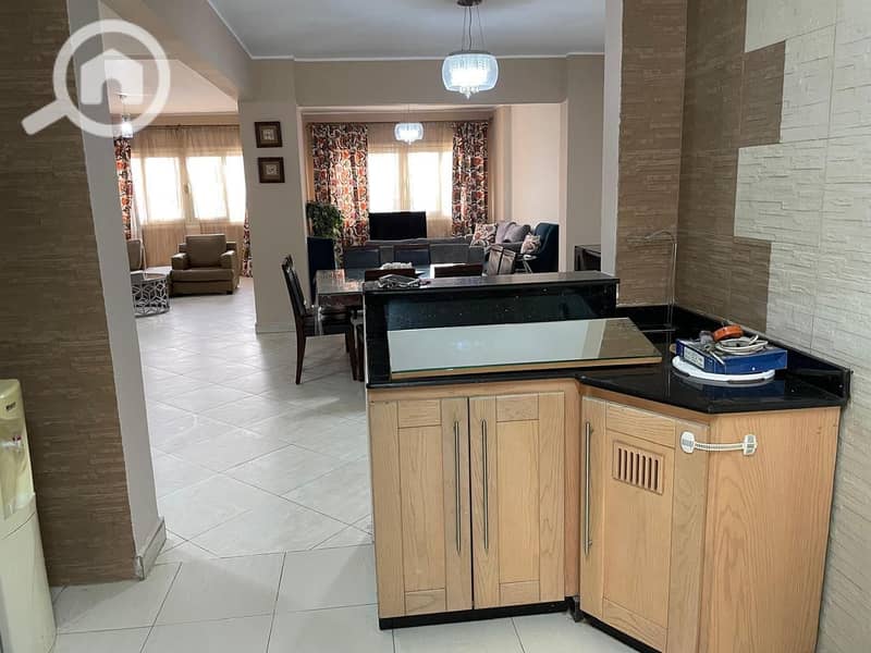 17 7e3841c7-9b1b-4286-9de1-f31dc0f3d587. jpeg