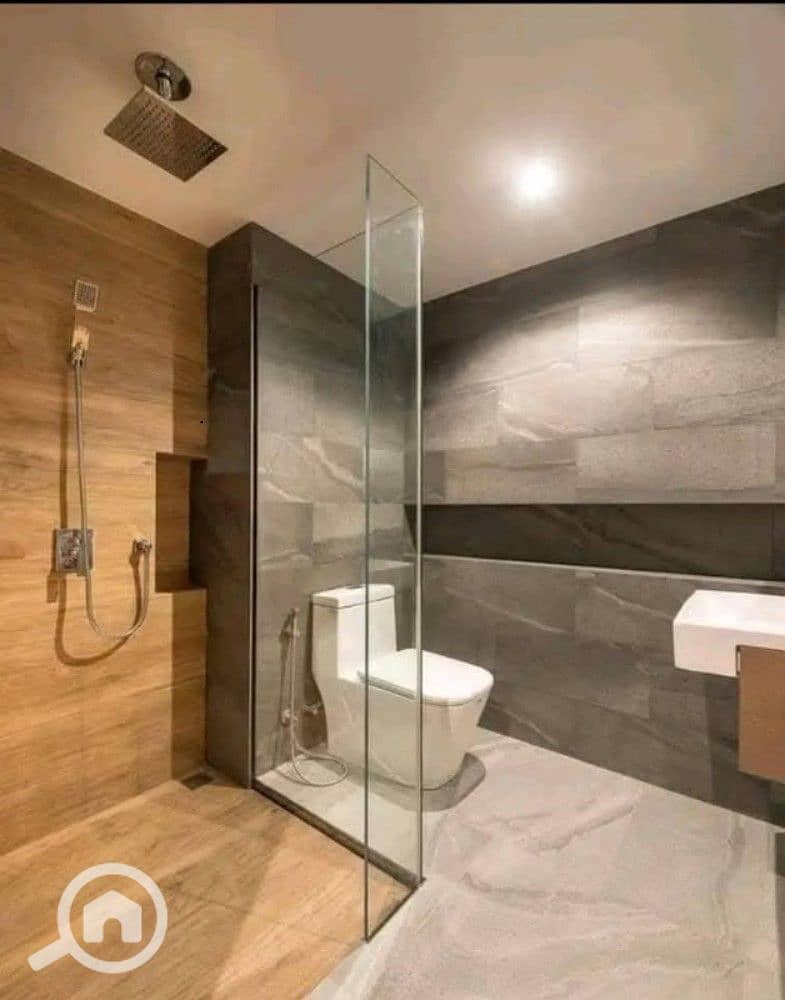 4 7a4b3b8c-ddb9-4e71-b555-158ba093b4d3. jpg