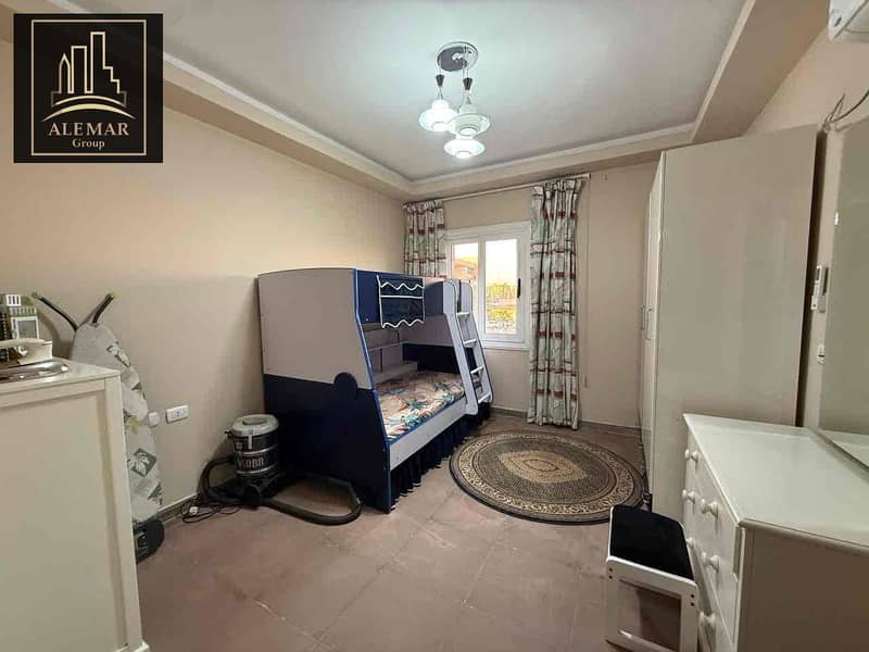 13 721dfc8c-fee8-48f9-b31a-47537570c6d3. jpg