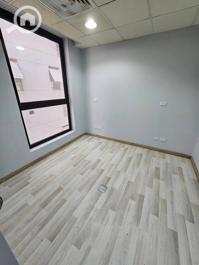 7 5,500,000 84                                . jpg