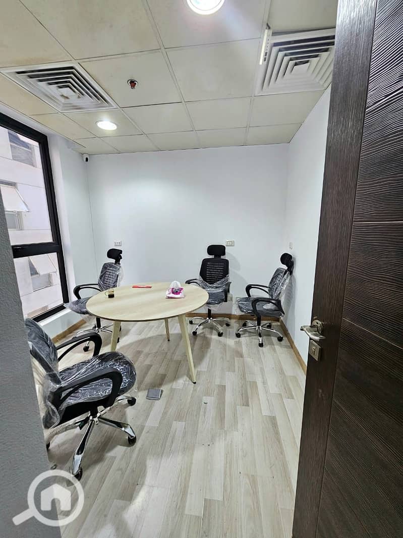 8 5,500,000 84                   . jpg