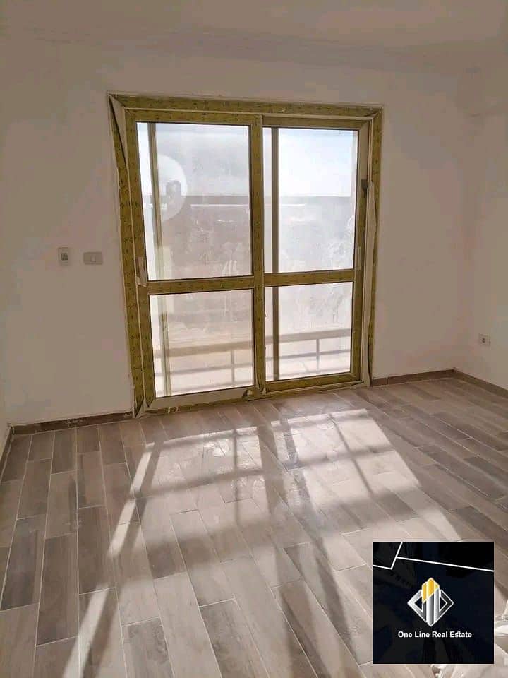 4 4eaa17e3-f2d0-4c35-9779-9233fc2b6dad. jpeg