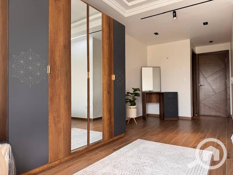 4 WhatsApp Image 2025-11-22 at 2.55. 25 PM (2). jpeg