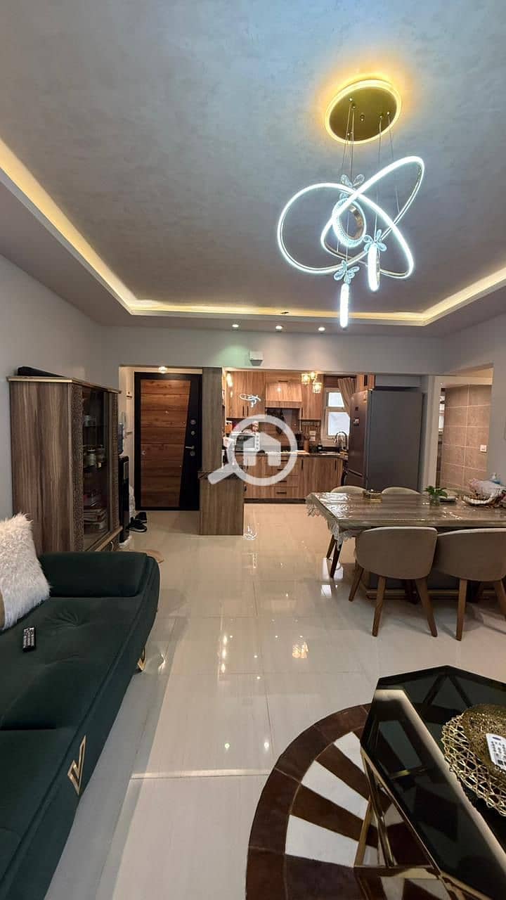 4 c0d3bf1c-b0c8-4c24-a2e0-b44f7d4b9926. jpg