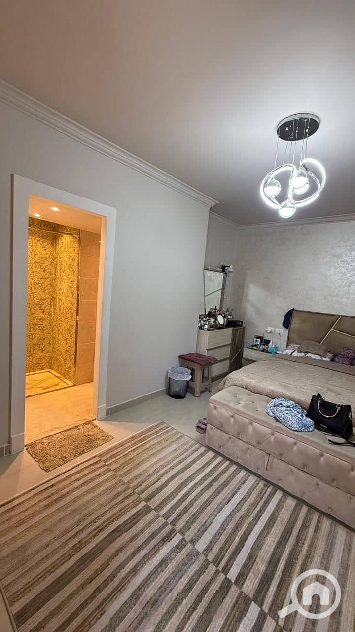 8 c2b010ab-f08d-49ea-9fa2-13dff79fc7eb. jpg