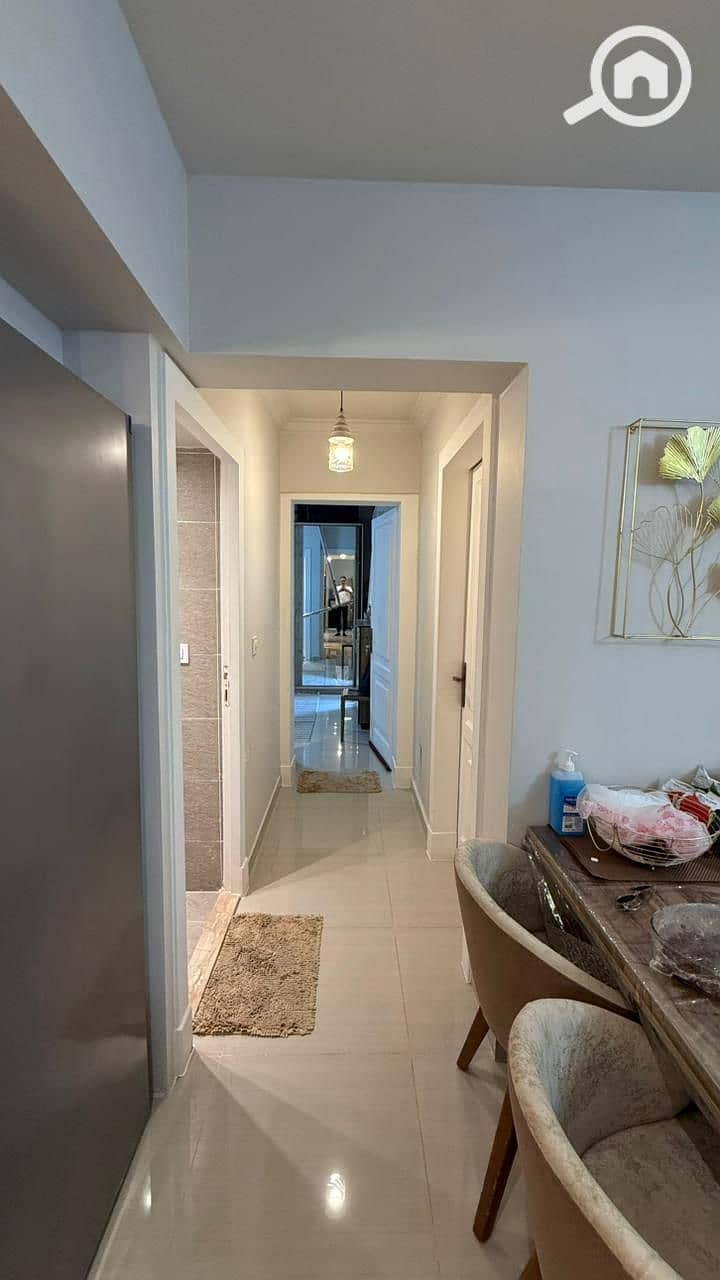 10 6bbaf12d-0bb1-41df-9c77-25e1c436138d. jpg