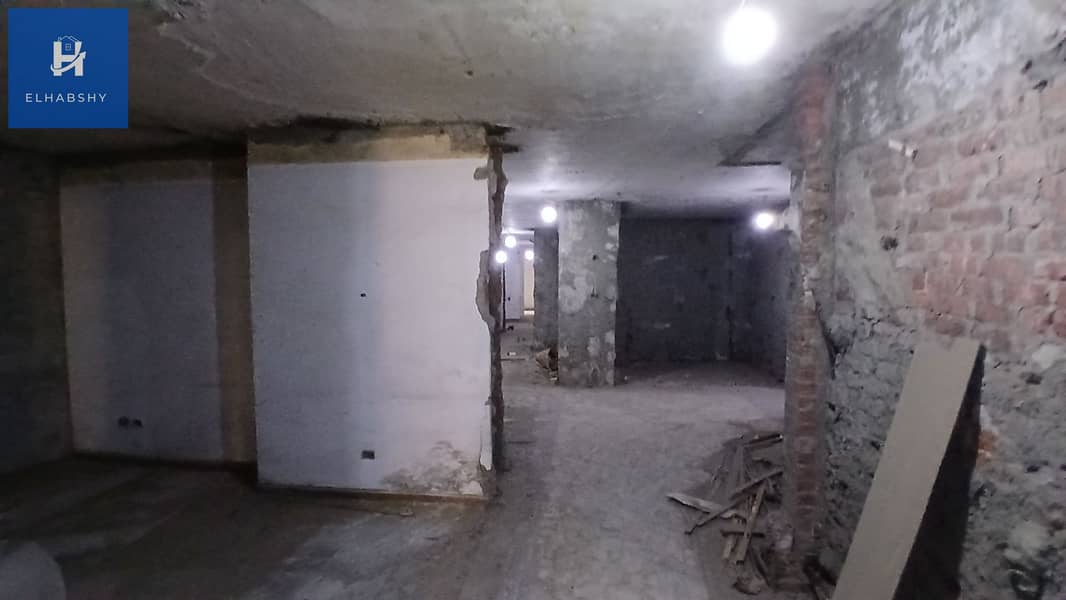 8 مقر إدارى 2000م للبيع في المهندسين في أهم شارع رئيسى (8). jpg