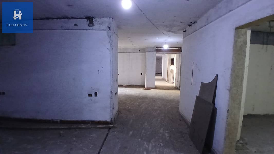 9 مقر إدارى 2000م للبيع في المهندسين في أهم شارع رئيسى (11). jpg