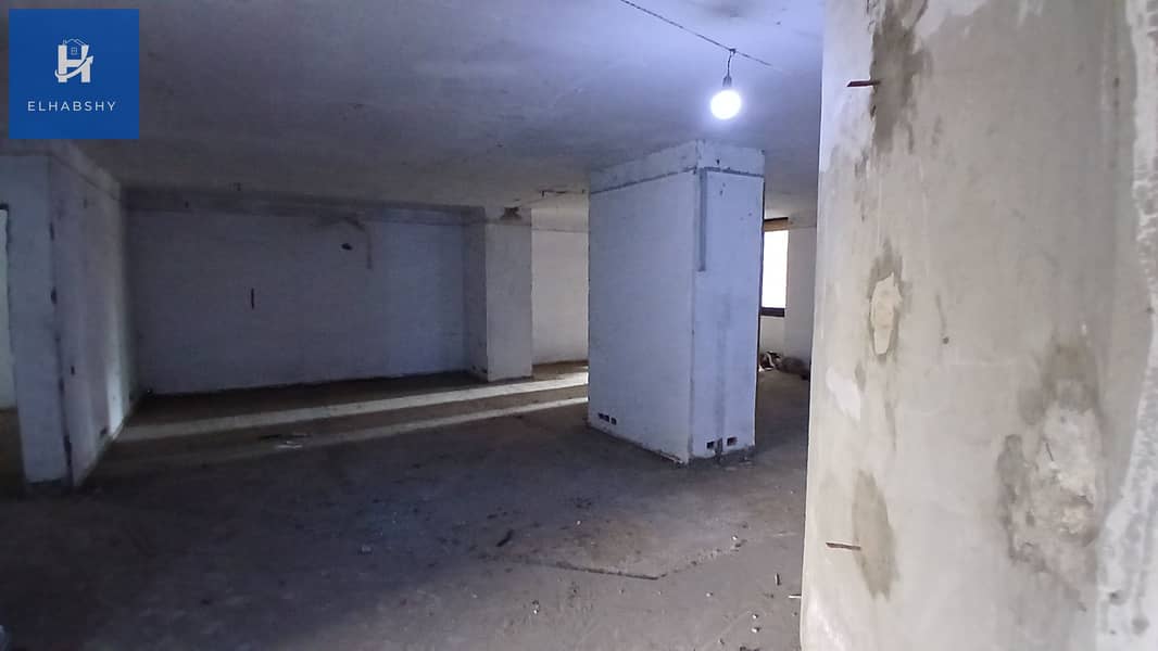 12 مقر إدارى 2000م للبيع في المهندسين في أهم شارع رئيسى (14). jpg