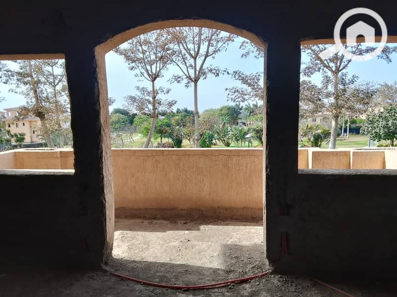 24 d0214f13-60b5-4bff-99ff-63b0e3e008dd. jpeg