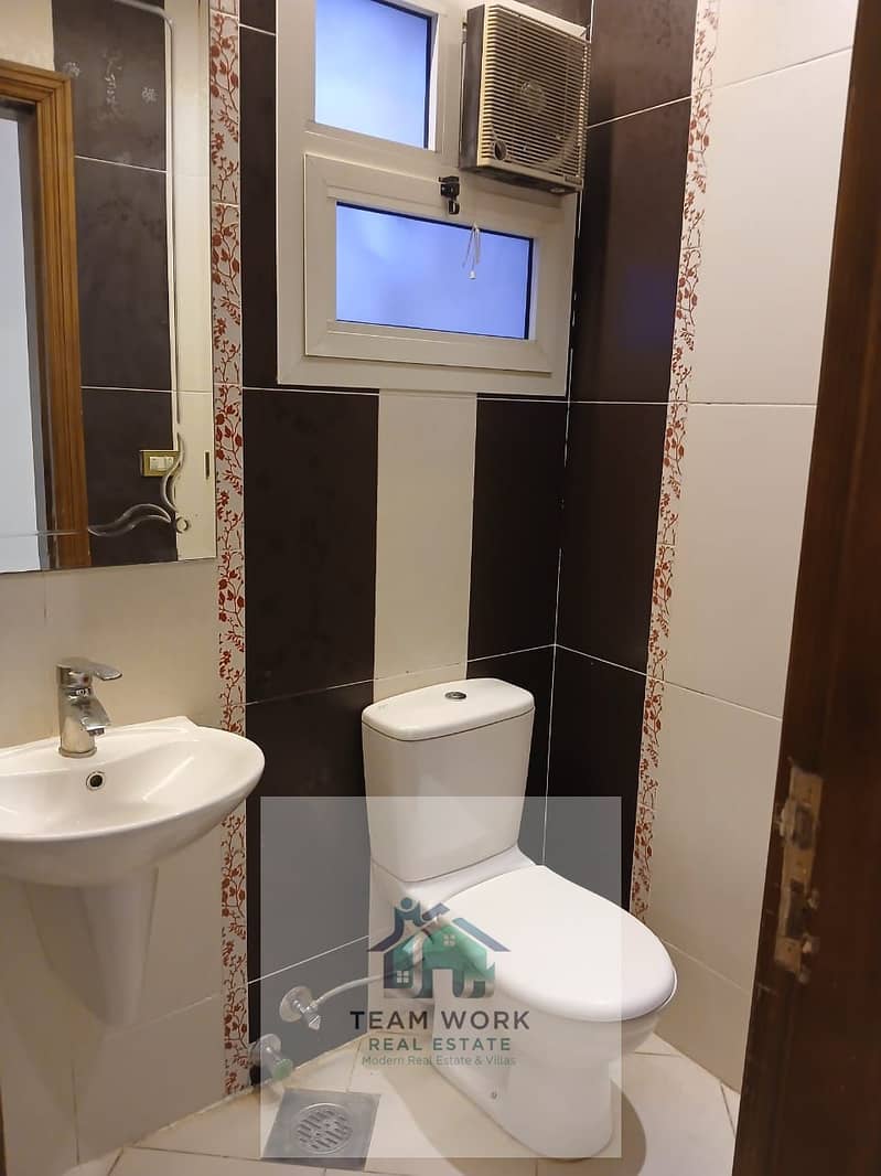 8 fd48950d-11c1-4023-9db0-466568b57385. jpg