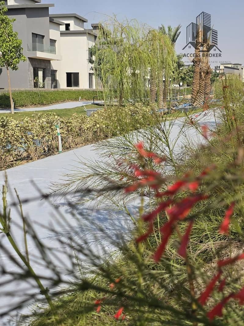 4 WhatsApp Image 2025-11-22 at 06.24. 53_125f8b17. jpg