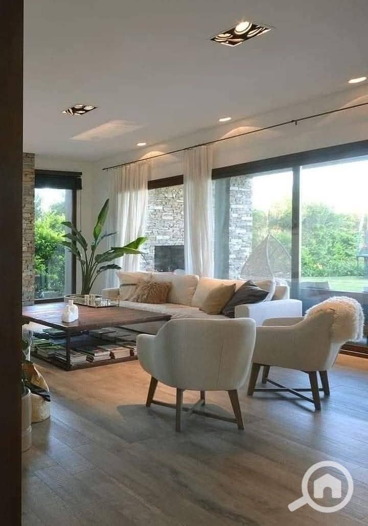 9 FB_IMG_1757999475904. jpg