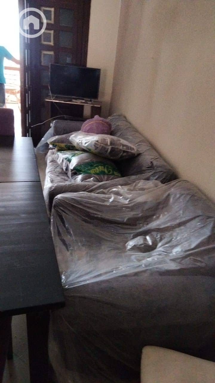 21 ab09fb3d-07e1-496d-8203-df2a11865751. jpeg