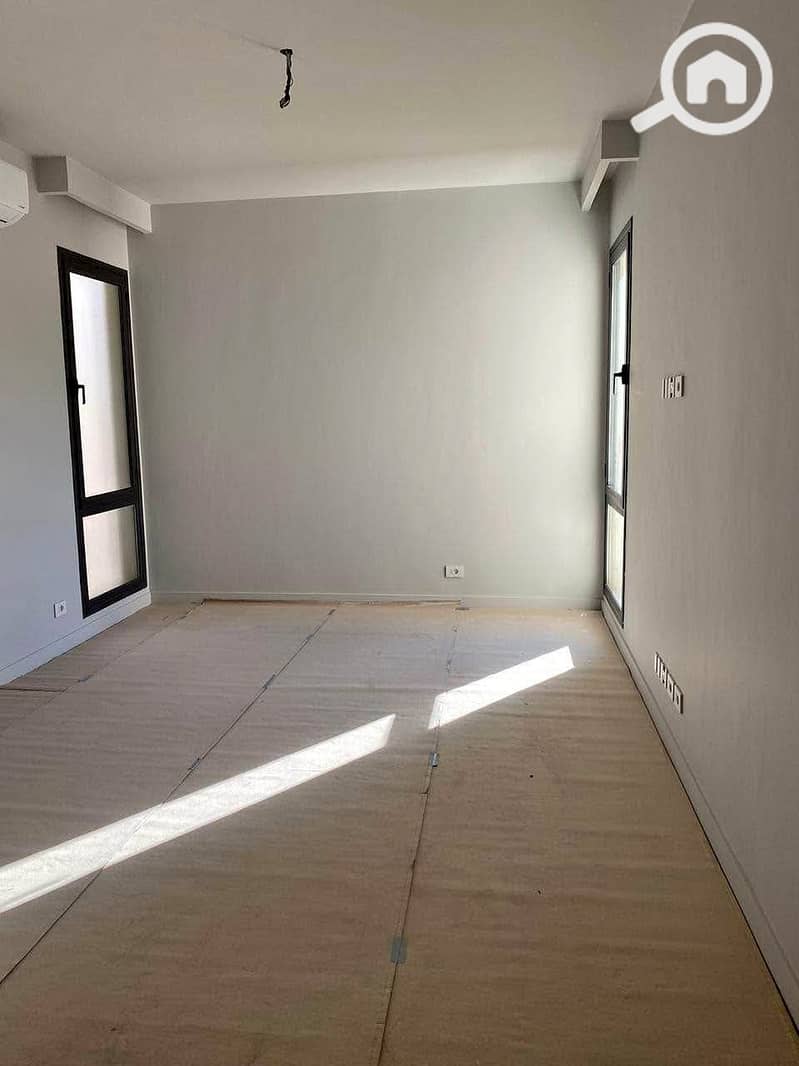 4 iiiiiiiiiiiiiiiiiii. jpg