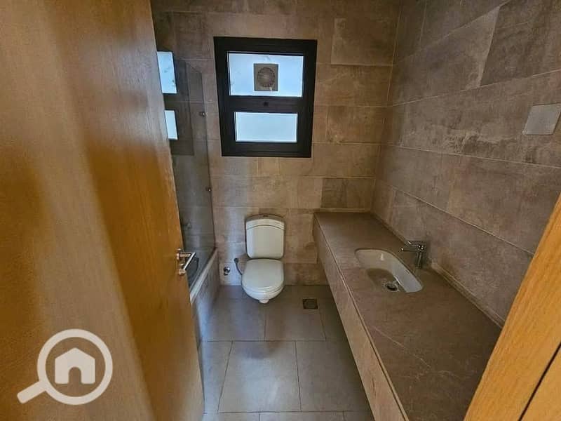 6 482325317_122145728234565108_5274152362284281331_n. jpg