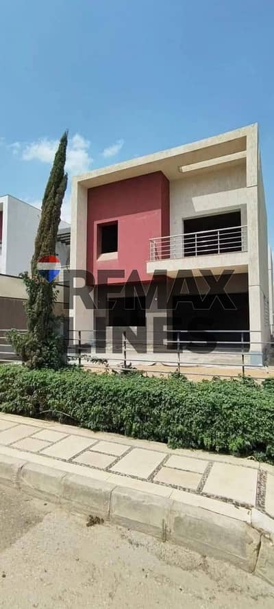 3 Bedroom Villa for Sale in Madinaty, Cairo - 6f6f92f7-db4e-4318-9c6b-74cb0d85f5c5. jpg