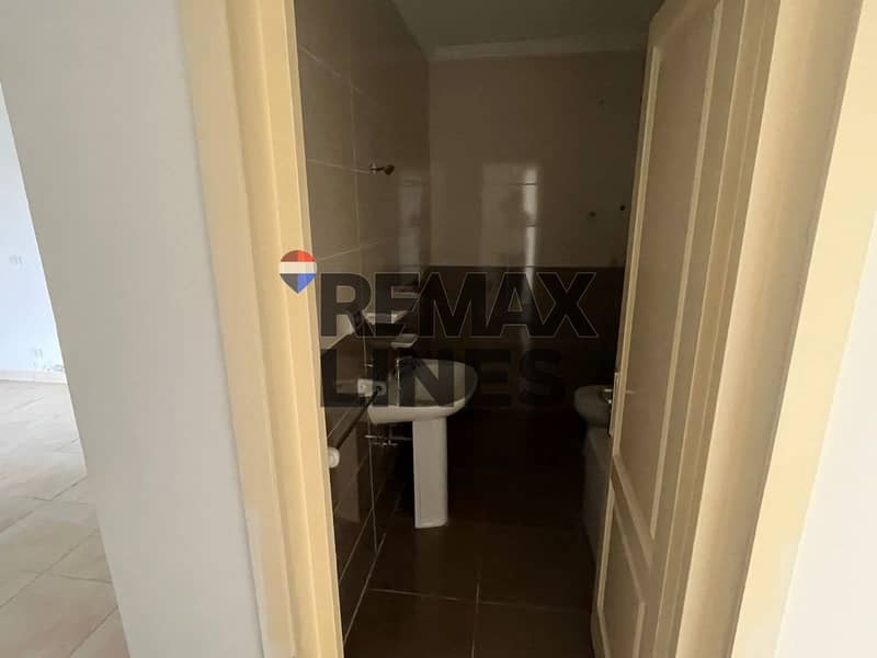 4 WhatsApp Image 2025-11-10 at 2.08. 26 AM (2). jpeg