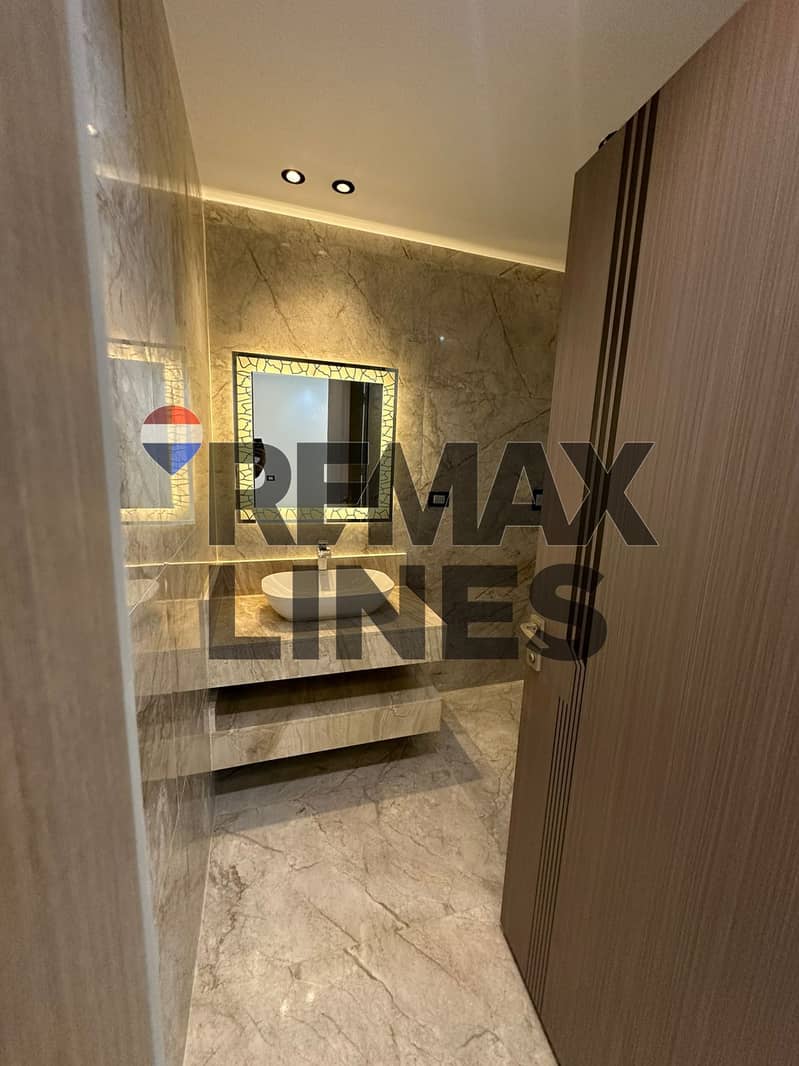 12 WhatsApp Image 2025-11-12 at 21.23. 37. jpeg