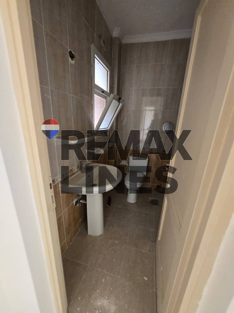 6 WhatsApp Image 2025-11-15 at 20.41. 23. jpeg