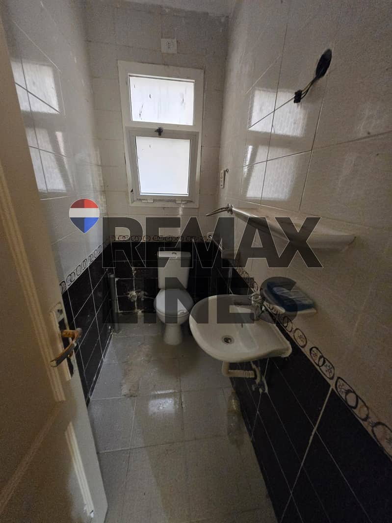 14 WhatsApp Image 2025-11-15 at 20.41. 26 (1). jpeg