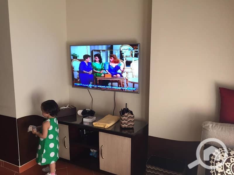 13 d22dc7b2-dded-4827-b389-1d355a5d738e. jpeg