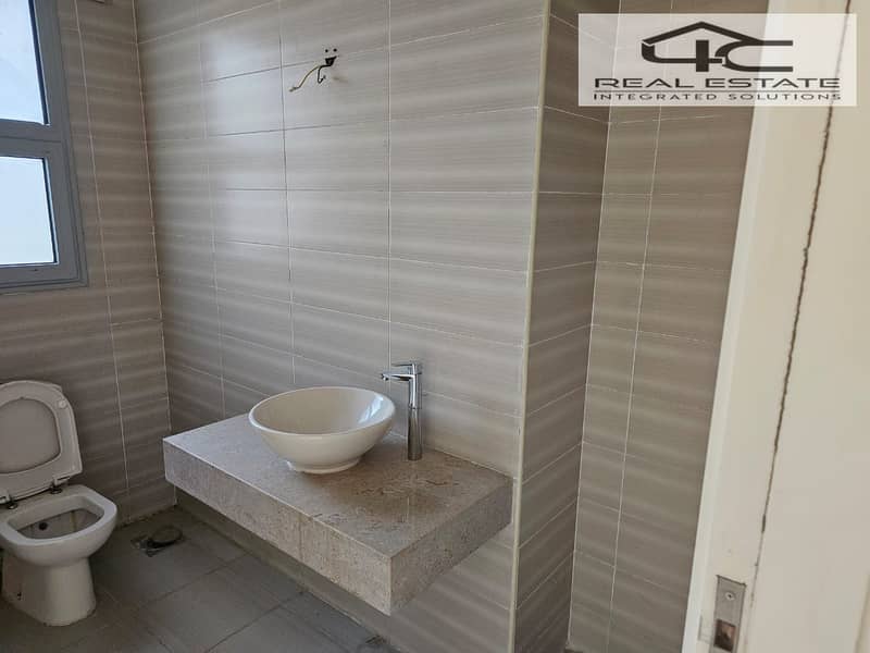 11 WhatsApp Image 2025-11-12 at 12.41. 40 PM. jpeg