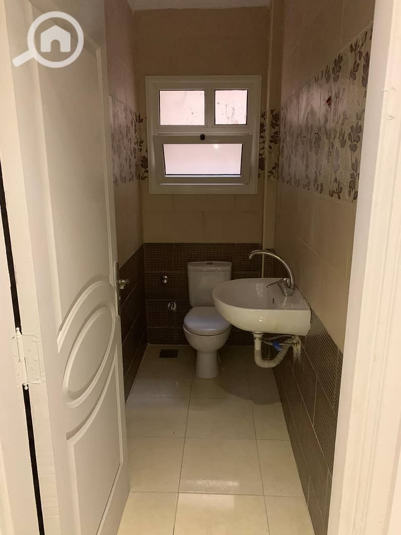 9 53849f90-5b1f-4d45-b08e-4132738d664f. jpg