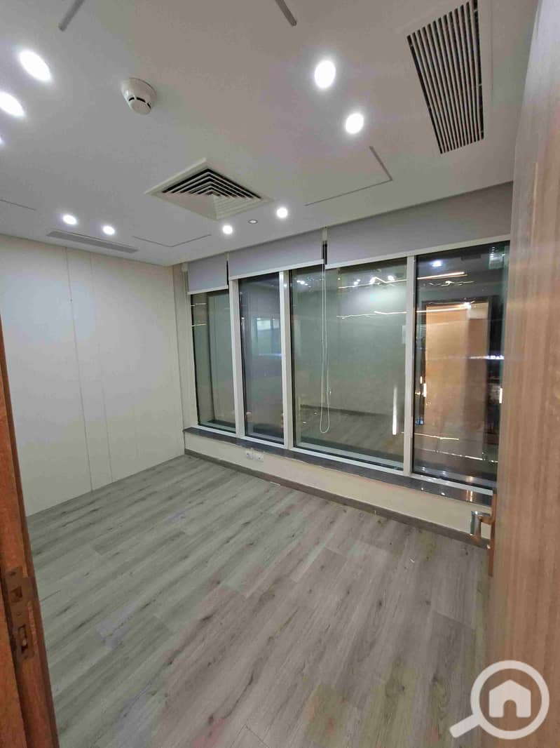 2 ٢٠٢٥١٠١٦_١٩٠٧٠٢. jpg