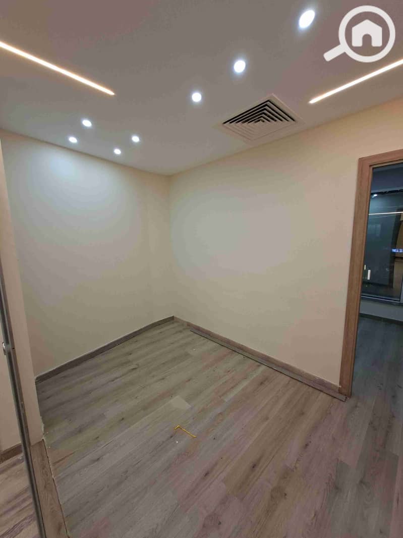 4 ٢٠٢٥١٠١٦_١٩٠٦٤٢. jpg