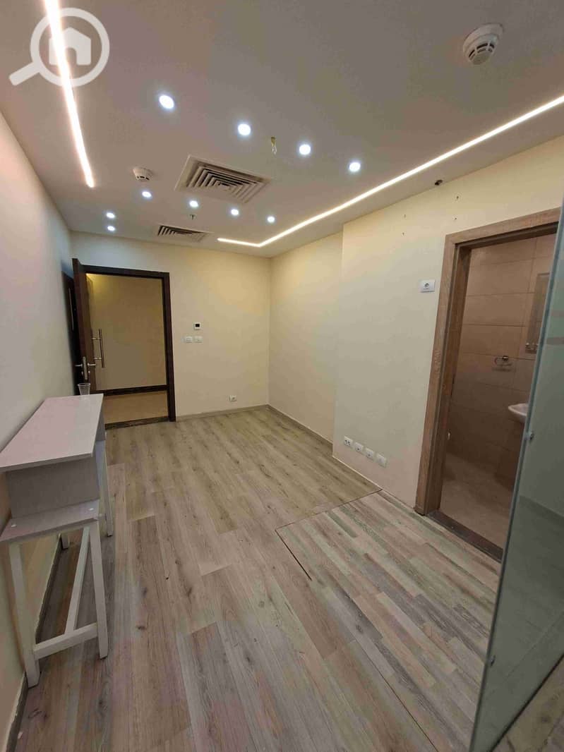 5 ٢٠٢٥١٠١٦_١٩٠٧٠٧. jpg