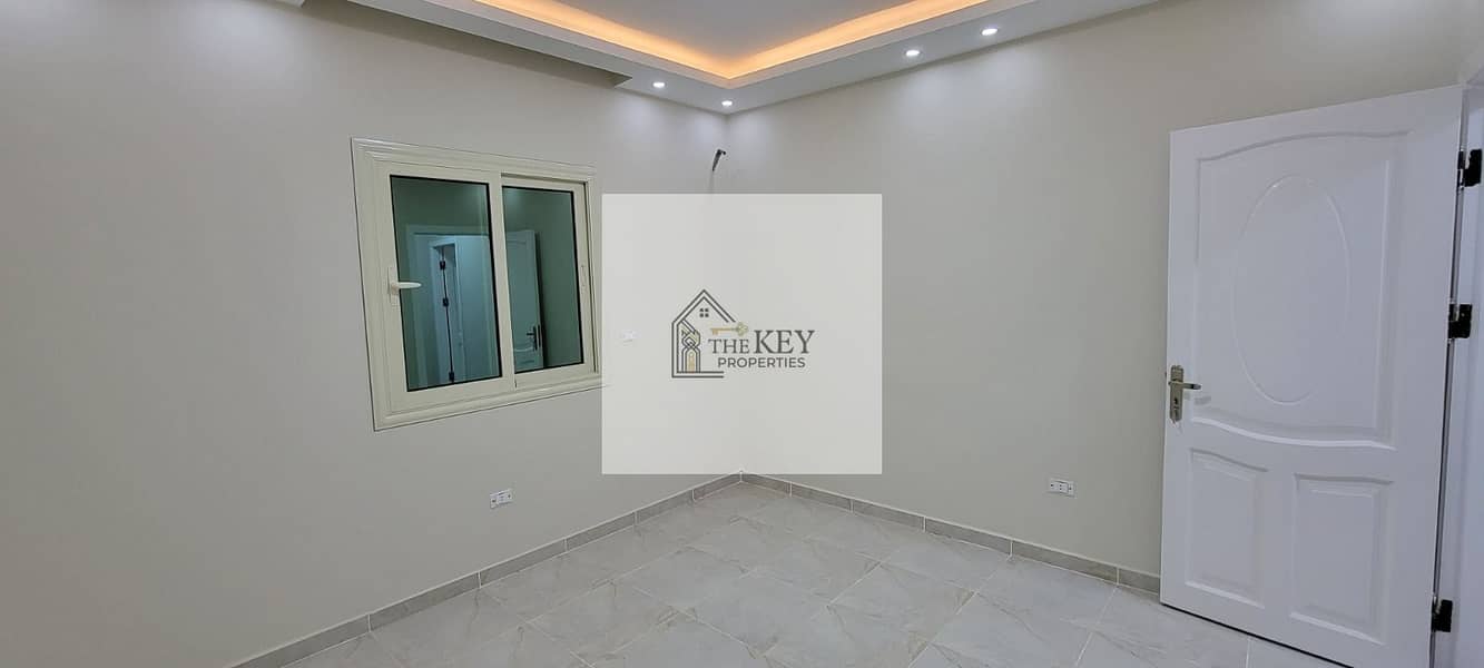 3 WhatsApp Image 2025-11-16 at 16.30. 04_70442e7c. jpg