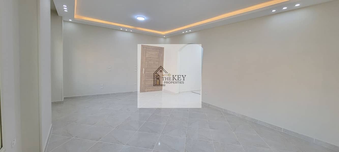 5 WhatsApp Image 2025-11-16 at 16.30. 01_894a3831. jpg