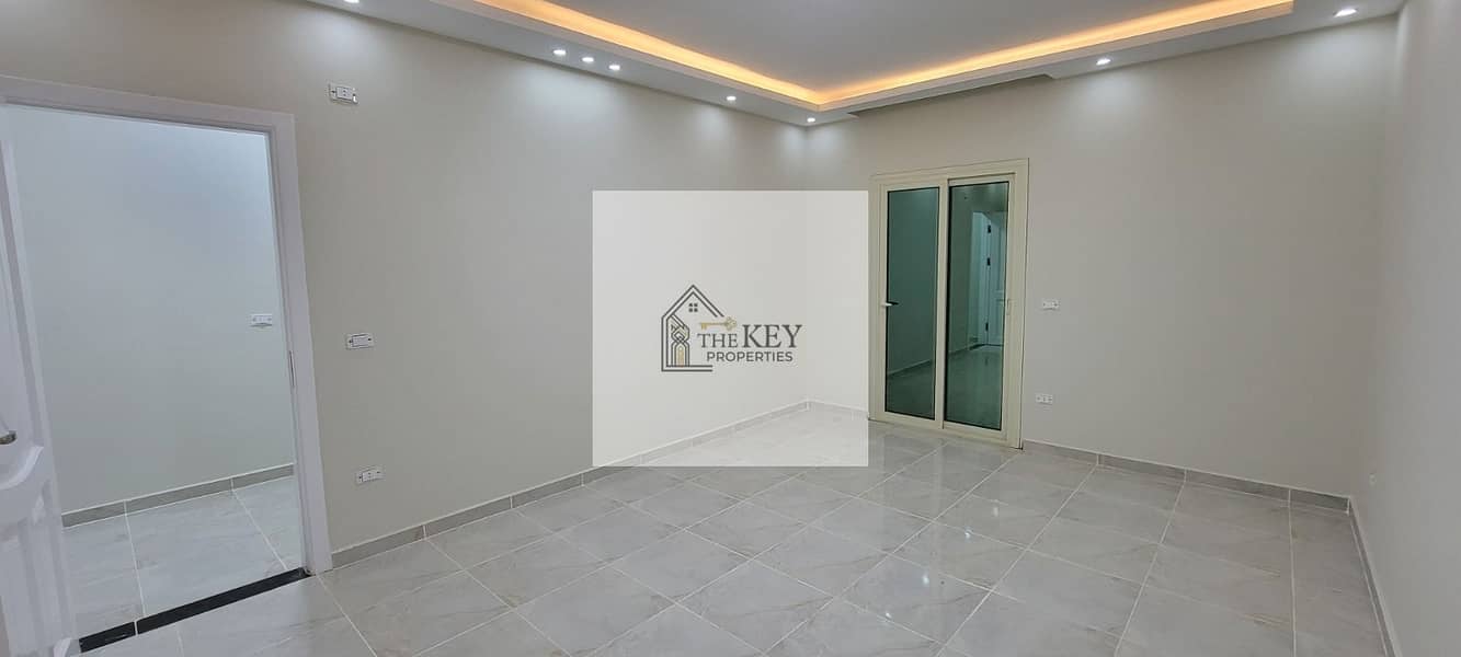 7 WhatsApp Image 2025-11-16 at 16.30. 03_30b7f62d. jpg