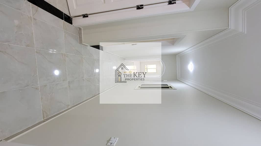 8 WhatsApp Image 2025-11-16 at 16.30. 03_adf1630e. jpg