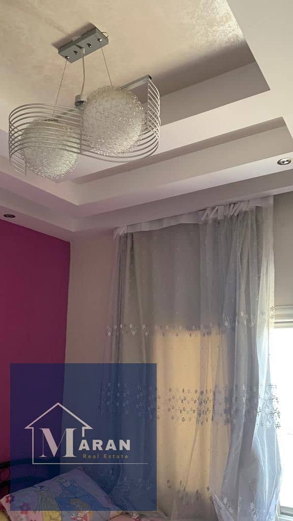 7 9f35ecee-870b-478b-851c-312fc9ca1372. jpg