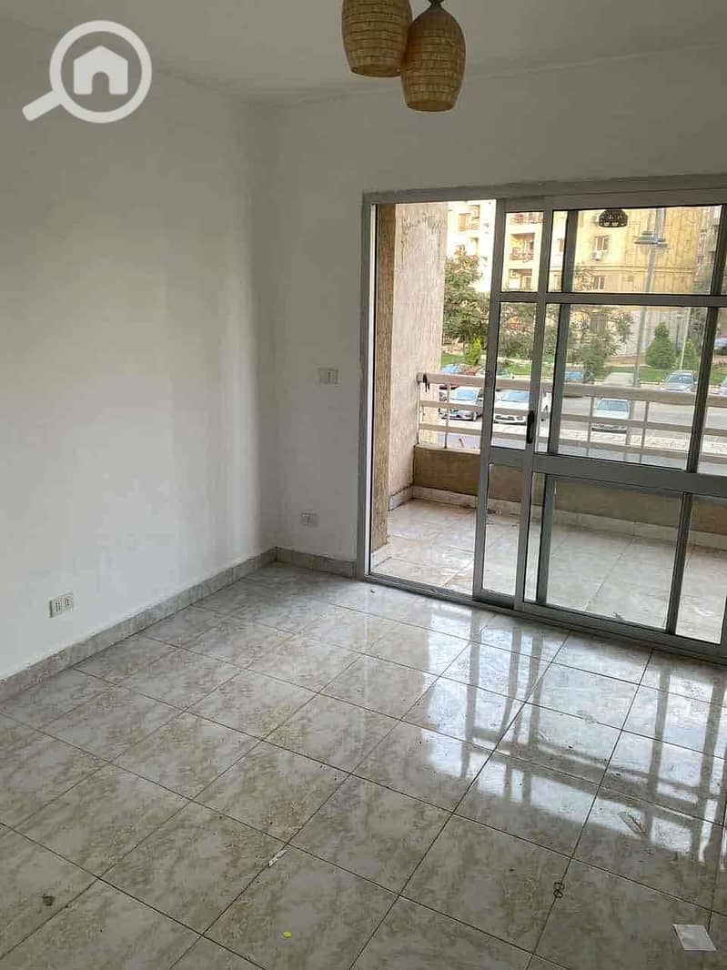 2 e589cdca-2323-4db1-955b-3bc9493ae9d4. jpg