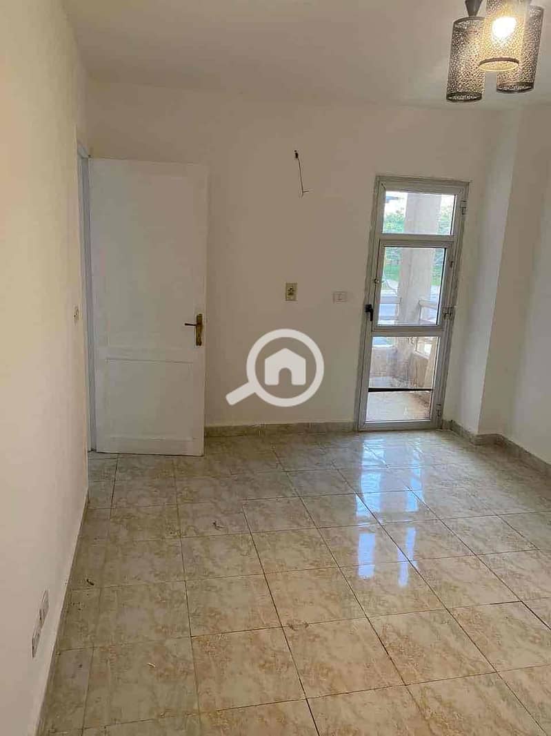 3 c6e9225a-7811-42d9-a563-6b75f6720837. jpg