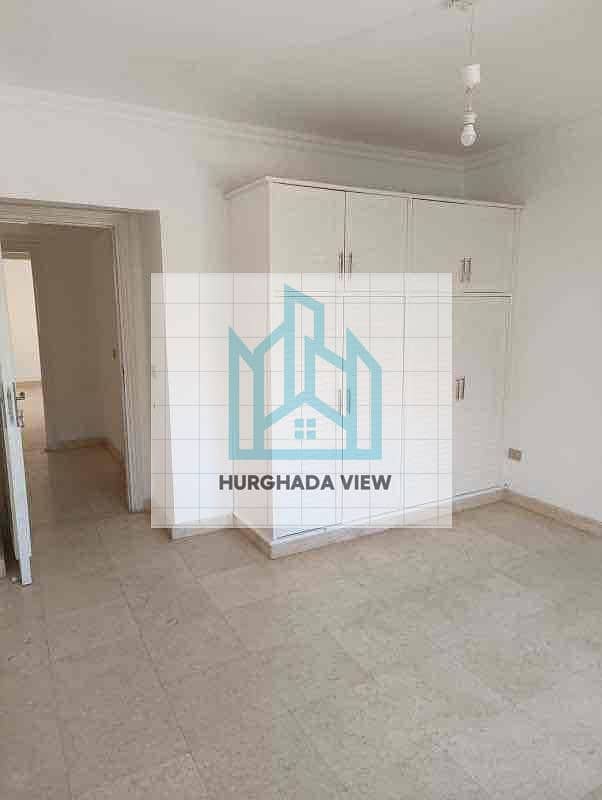 9 3d35527a-fa1c-4ed1-be46-41e81a50cf4b. jpg