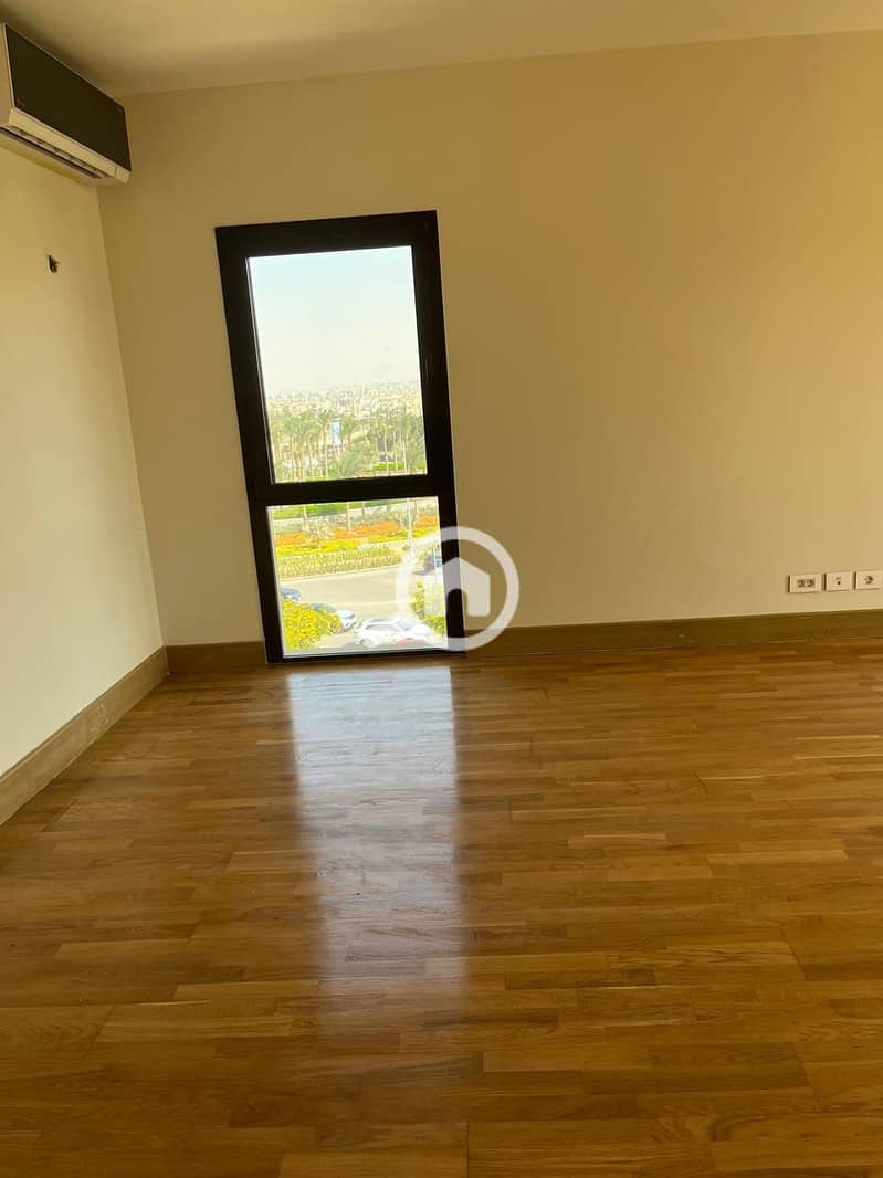 2 WhatsApp Image 2025-11-17 at 11.45. 08 PM. jpeg