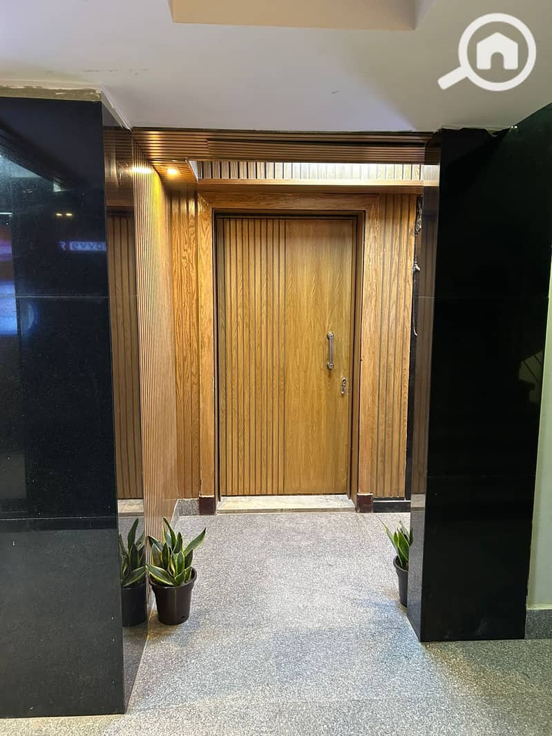 3 106 8,000,000. jpg