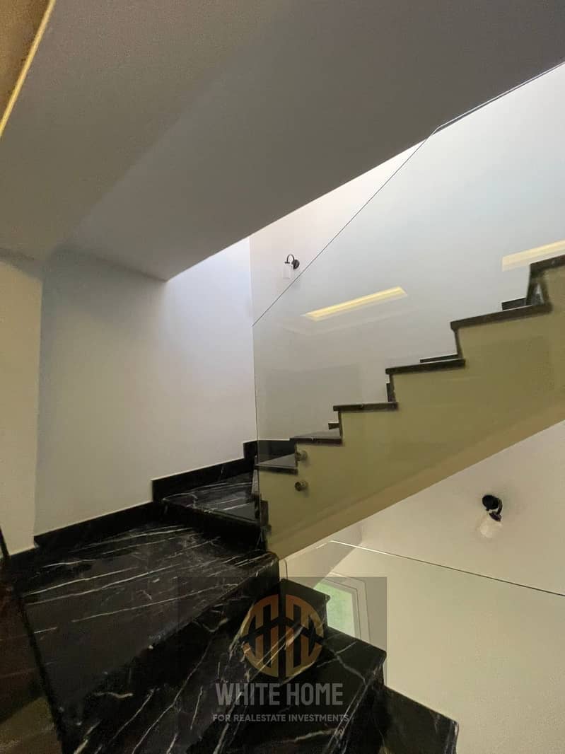 14 899bb616-904b-4261-a932-96fdf6bc4fc3. jpeg