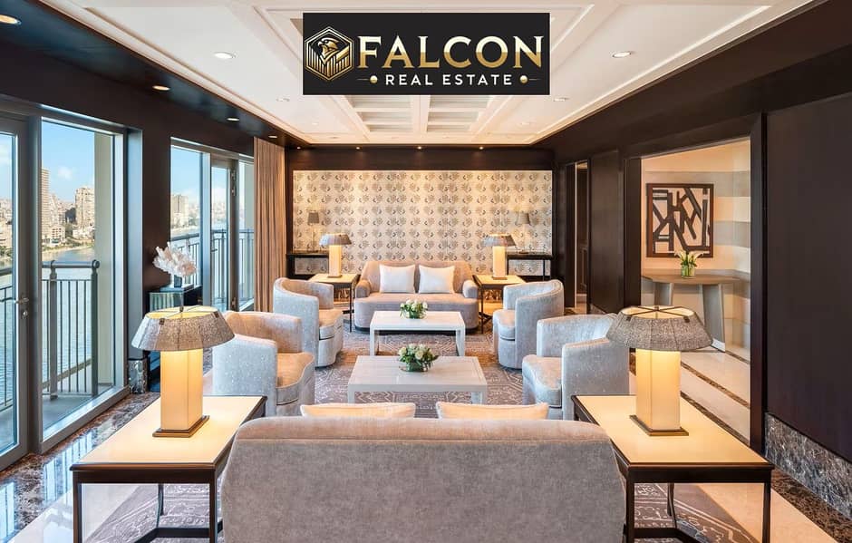 11 caixr-royal-suite-9761-hor-clsc. jpg