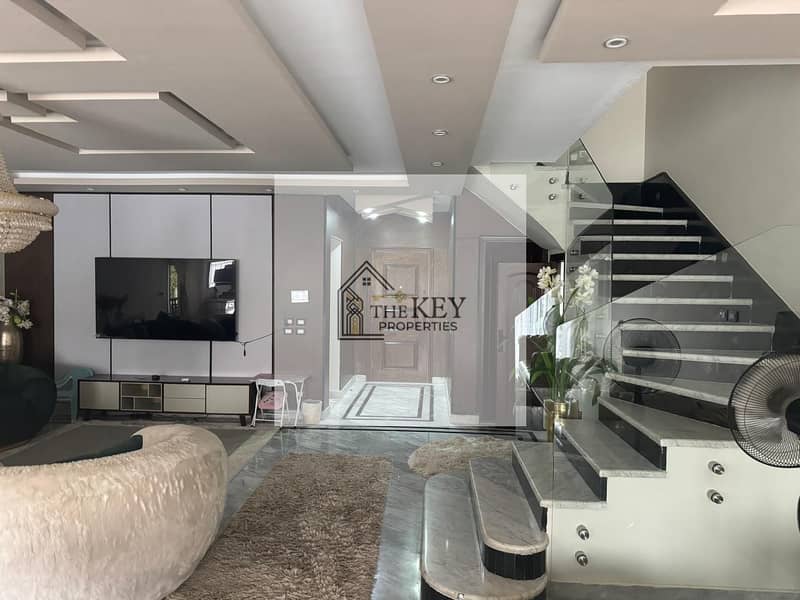 7 0bd7817c-a12d-458b-bbdb-47b9bf42d6f7. jpg