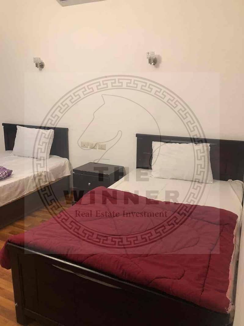 6 94eb0c7a-fca8-4103-85da-00dffa147c66. jpg